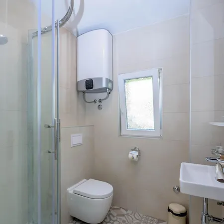 With Private Heated Pool In Lahor Апартаменты Сегет-Враница