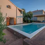 With Private Heated Pool In Lahor * Seget Vranjica