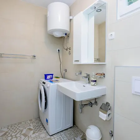 With Private Heated Pool In Lahor * Seget Vranjica